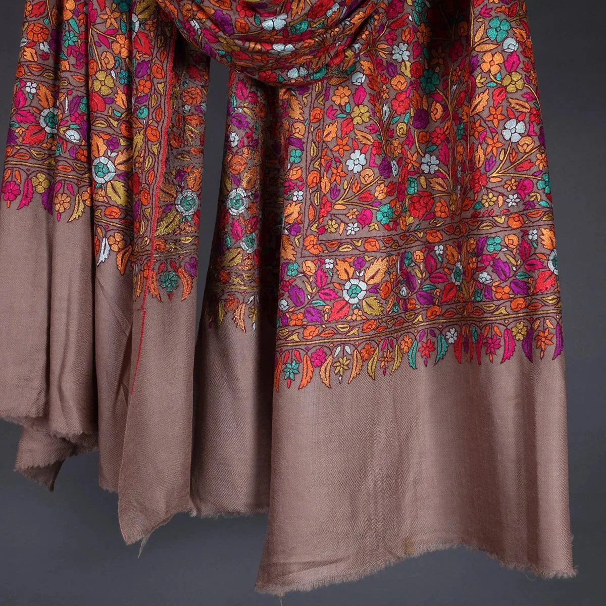 Natural Base Sozni Embroidered Jamawar Pashmina Shawl