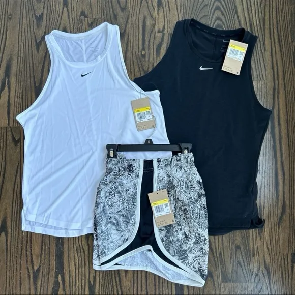 Nike Running Shorts &amp; Tank Top Bundle Set (3 Pieces) Women’s Size Small NWT