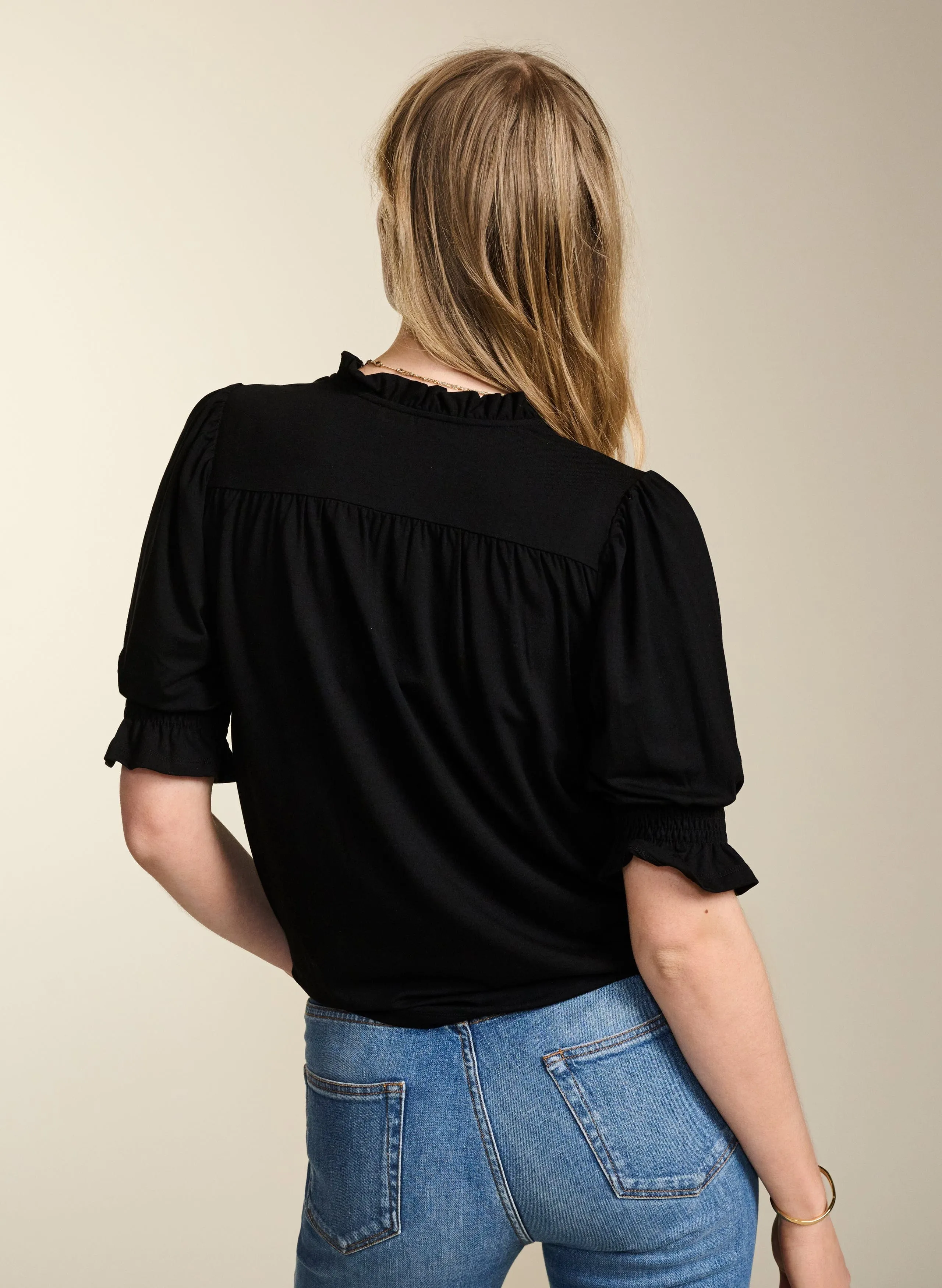 Noa LENZING™ ECOVERO™ Blouse | Caviar Black