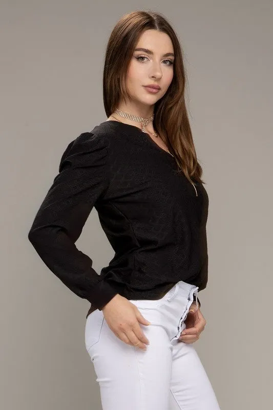 Nuvi Apparel Notched neck jacquard top
