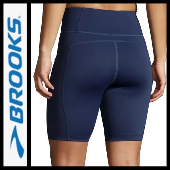 NWT Brooks Method 8” Short Tight