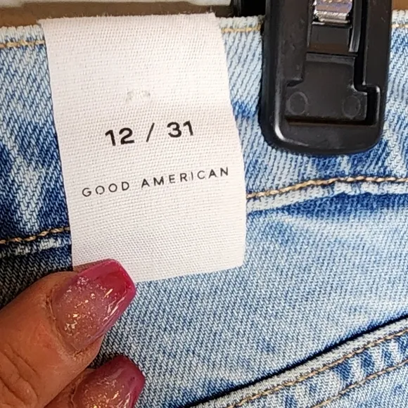 NWT Good American '90s High Waist Denim Shorts. Women's size 12.