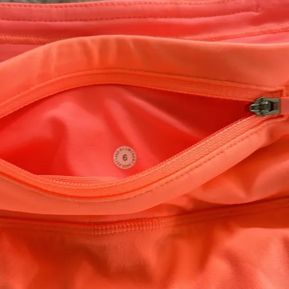 NWT Lululemon Athletica Speed up running shorts Sunset size 6 MR 4” inseam