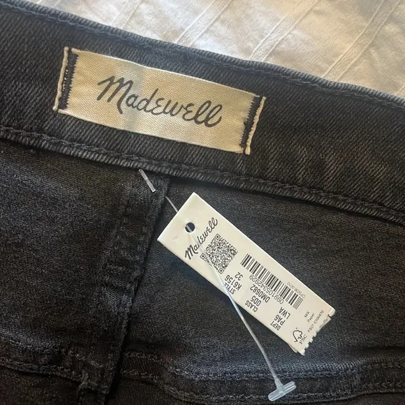 NWT MADEWELL High-Rise Denim Shorts in Black Lunar Wash