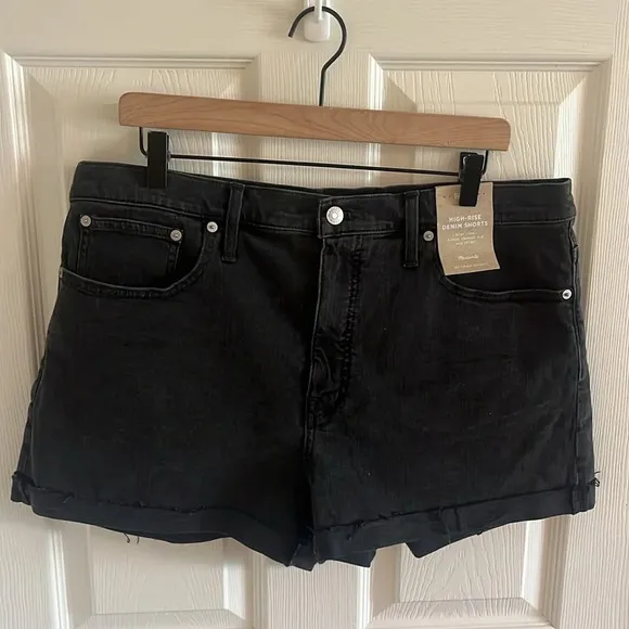 NWT MADEWELL High-Rise Denim Shorts in Black Lunar Wash