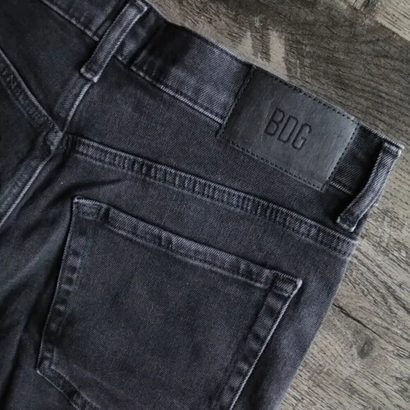 NWT Urban Outfitters BDG Black Shorts Size 31 A Line Denim