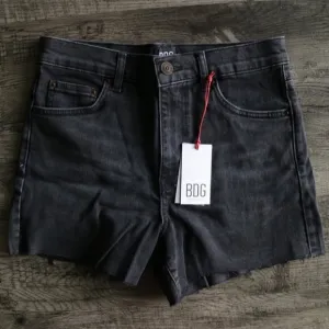 NWT Urban Outfitters BDG Black Shorts Size 31 A Line Denim
