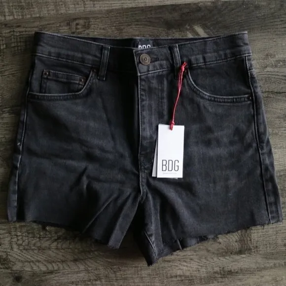 NWT Urban Outfitters BDG Black Shorts Size 31 A Line Denim