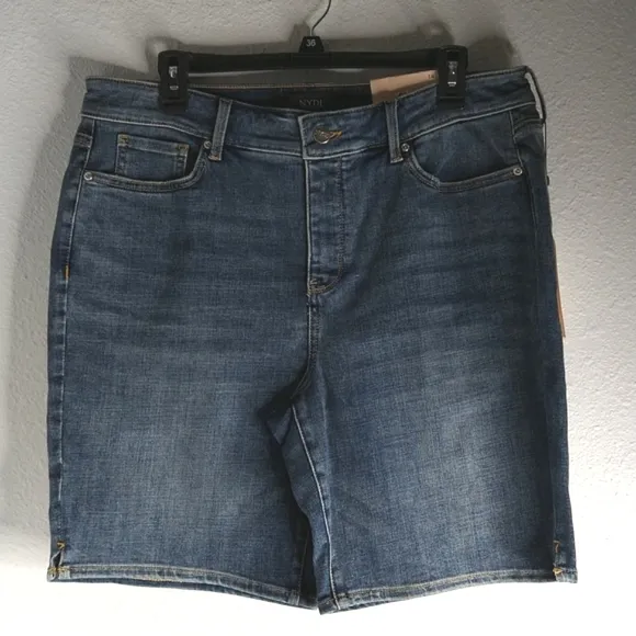 NYDJ Ella Side-Seam Slit Shorts