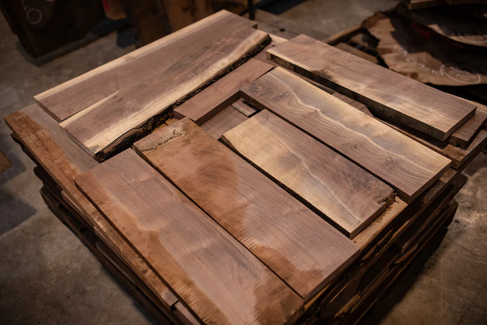 Oregon Black Walnut Shorts (Cutoffs) by the Pallet (250lbs)