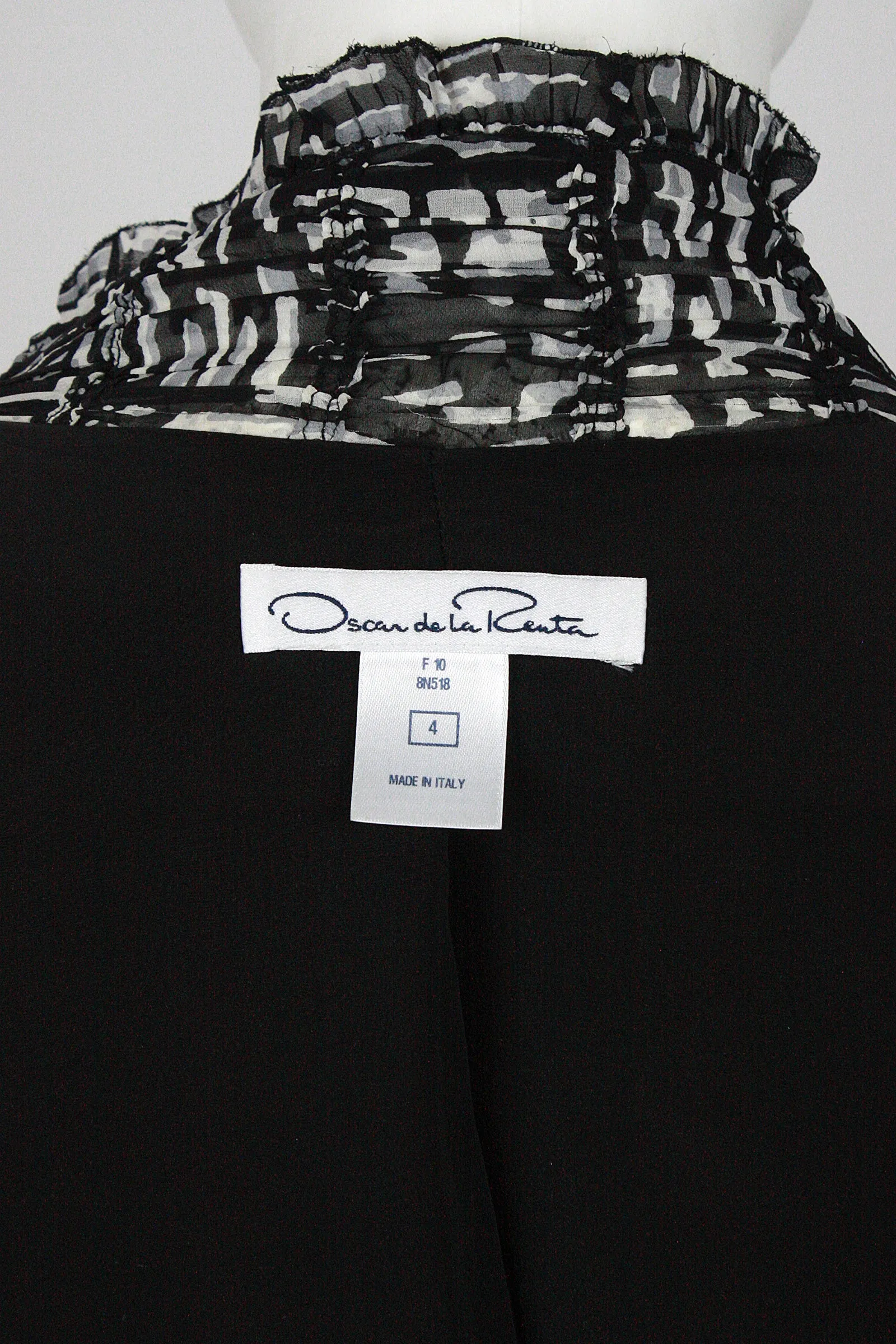 OSCAR DE LA RENTA Black & White Crop Jacket