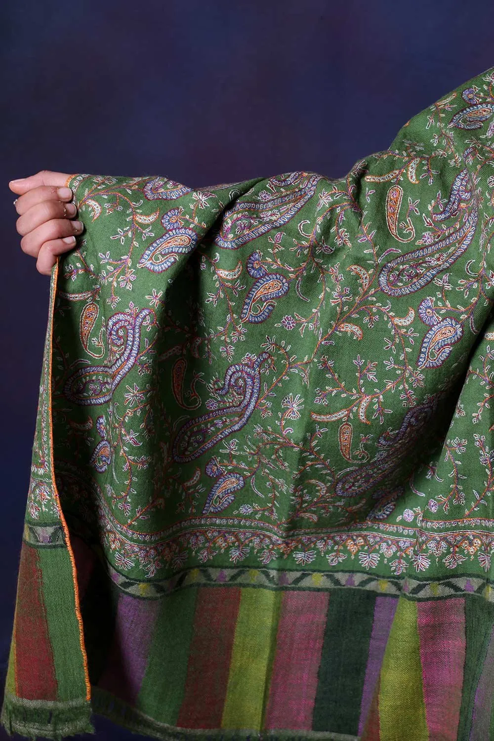 Paldar Green Sozni Embroidered Handwoven Jamawar Pashmina Shawl