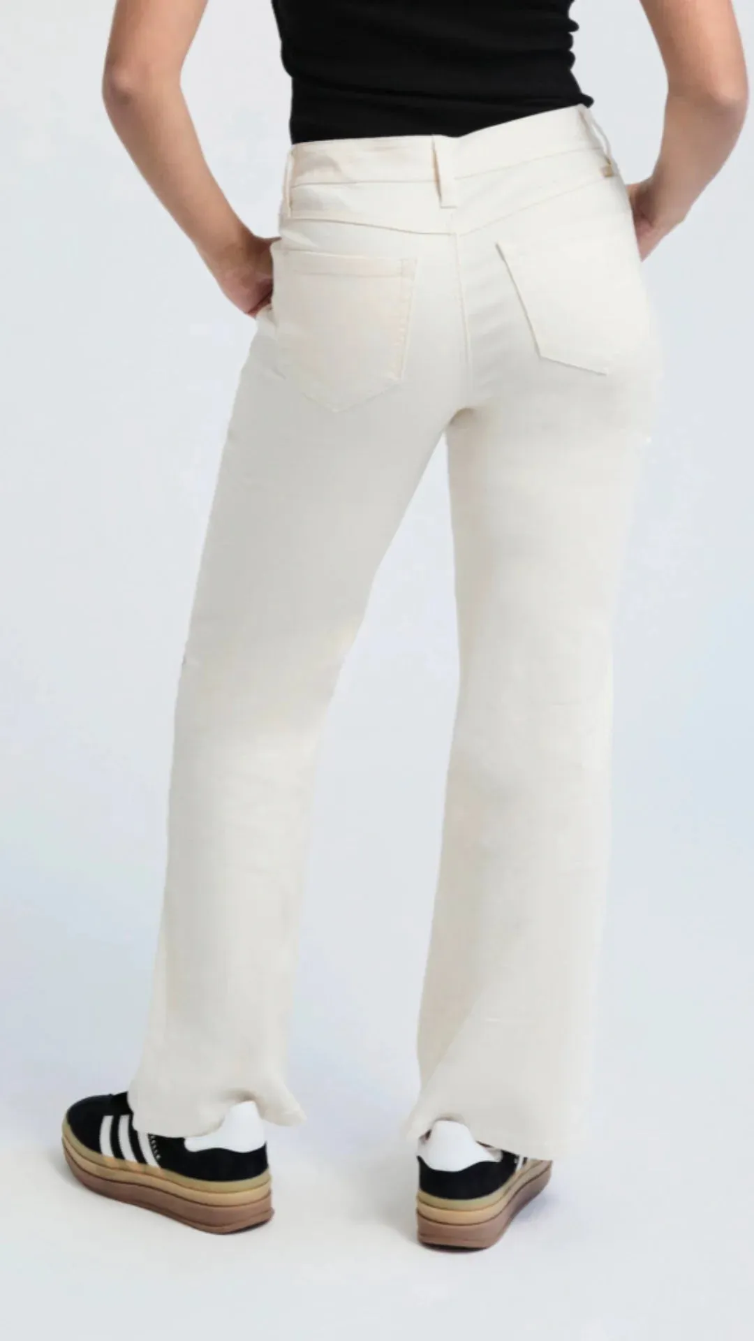 Petite 29" Slim Wide Leg Jean