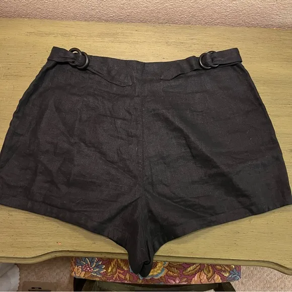 Posse linen shorts