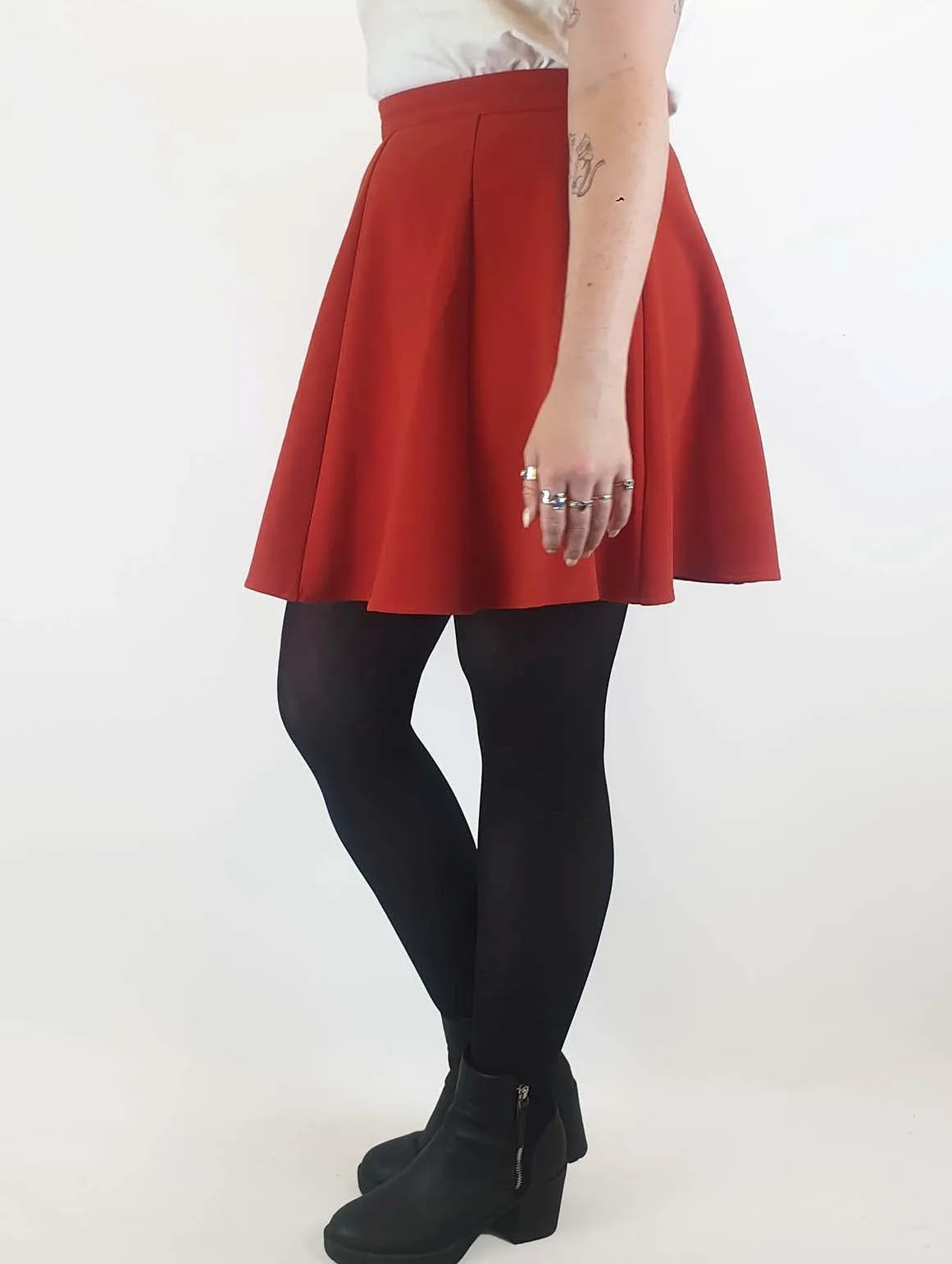 Princess Highway red A-line mini skirt size 14, best fits 12-14