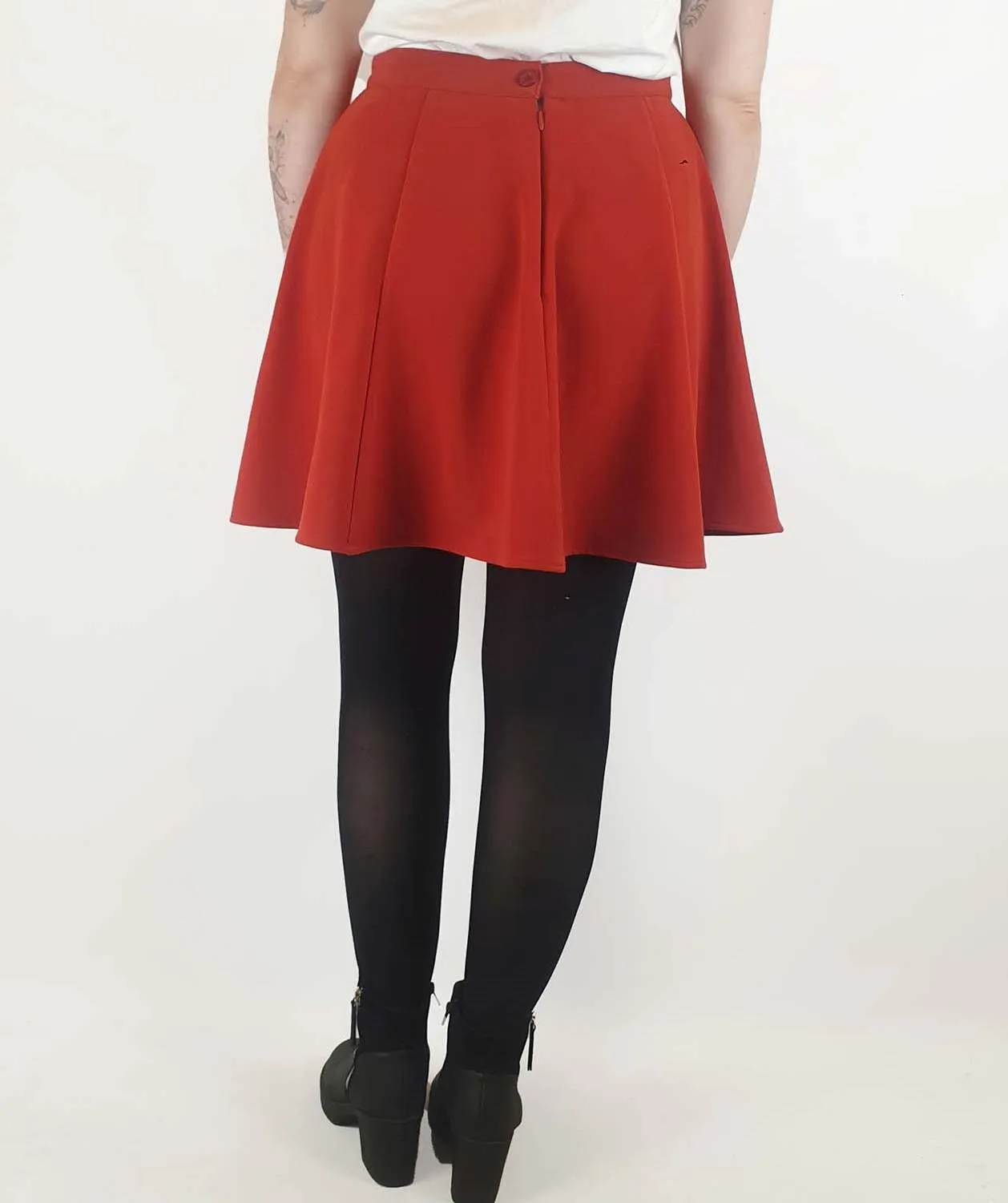 Princess Highway red A-line mini skirt size 14, best fits 12-14