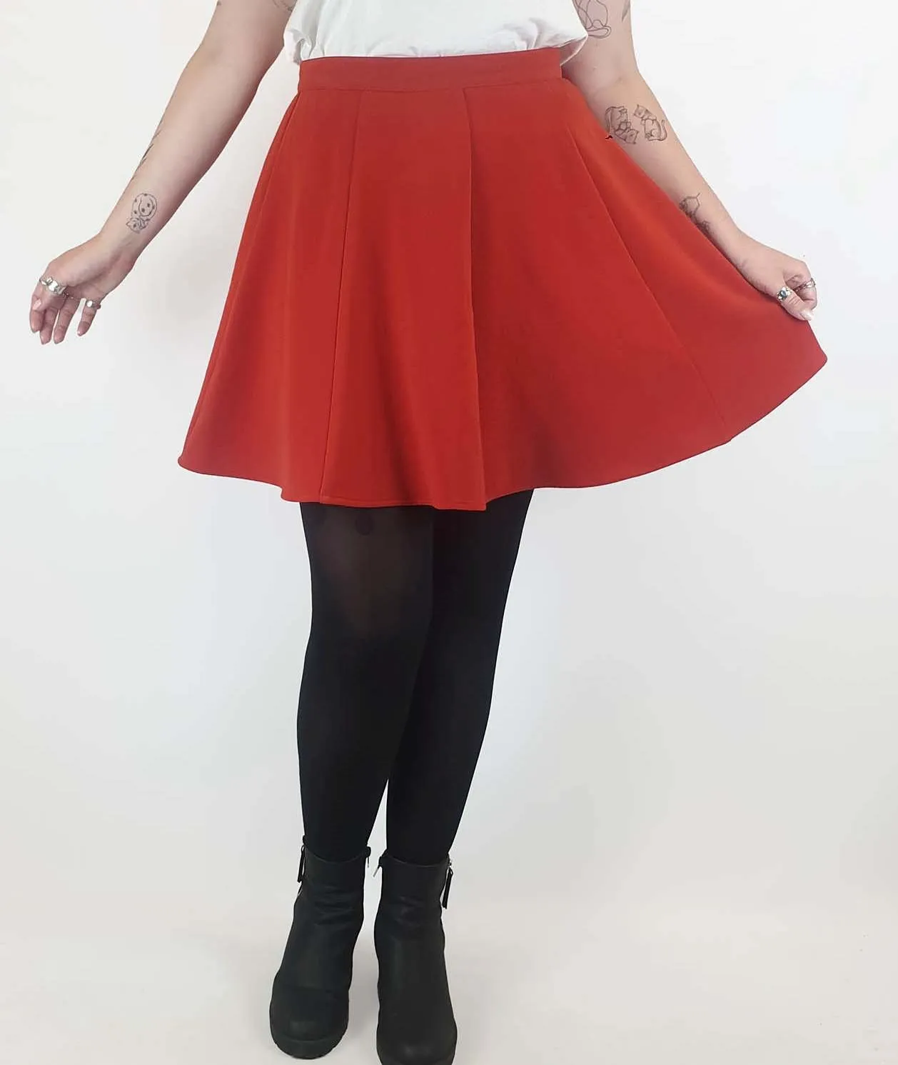 Princess Highway red A-line mini skirt size 14, best fits 12-14