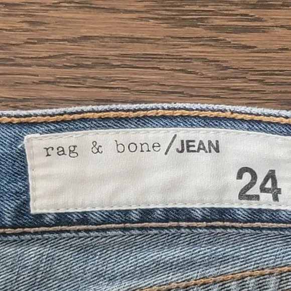rag &amp; bone 100% Cotton  Destroyed Frayed-hem Cut Off Shorts. Size 24