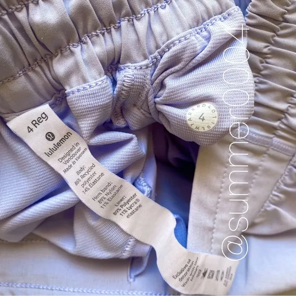 RARE Lululemon Hotty Hot Short (1st Release) Serene Blue 4