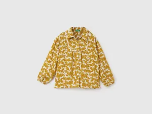 Regular Fit Spread Collar Printed Top