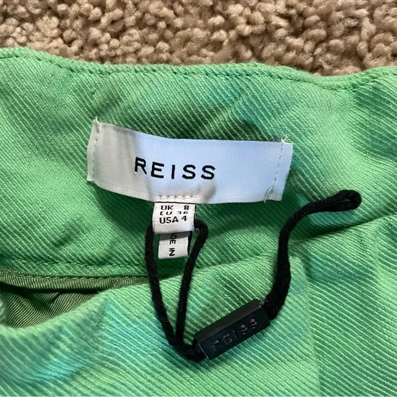 Reiss Gracey Tailored Pleated Linen Blend Shorts Green Size 4