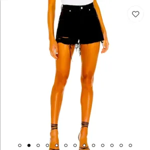 Rollas duster shorts black denim with slit