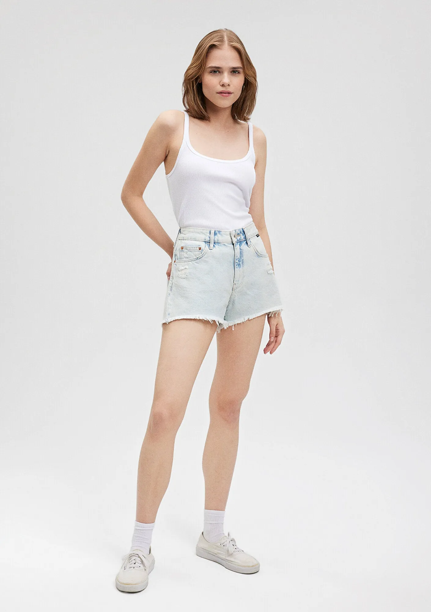 Rosie Bleached 90s Jean Shorts