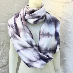 Scarf Spree: (S) Gray & White 30"x74" Silk Infinity Scarf