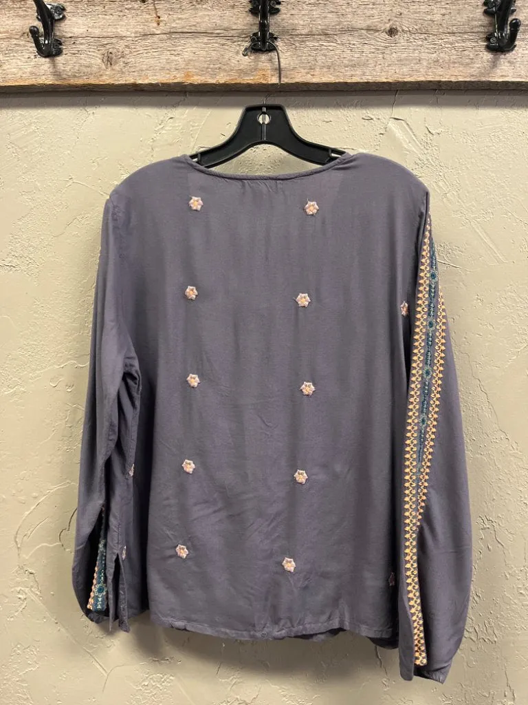 SOLITAIRE EMBROIDERED BLOUSE