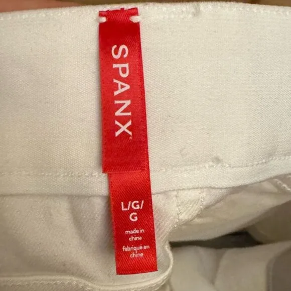 SPANX Size Large White Super Soft Twill Mid Rise Tummy Control Shorts