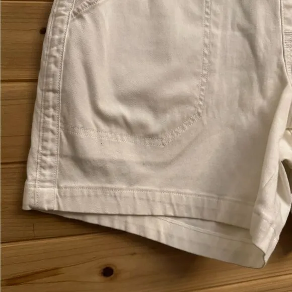 SPANX Size Large White Super Soft Twill Mid Rise Tummy Control Shorts