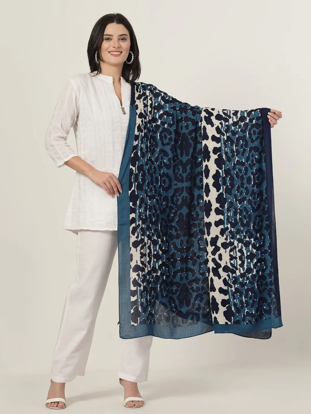 Style Quotient Women Animal Printed Shawls