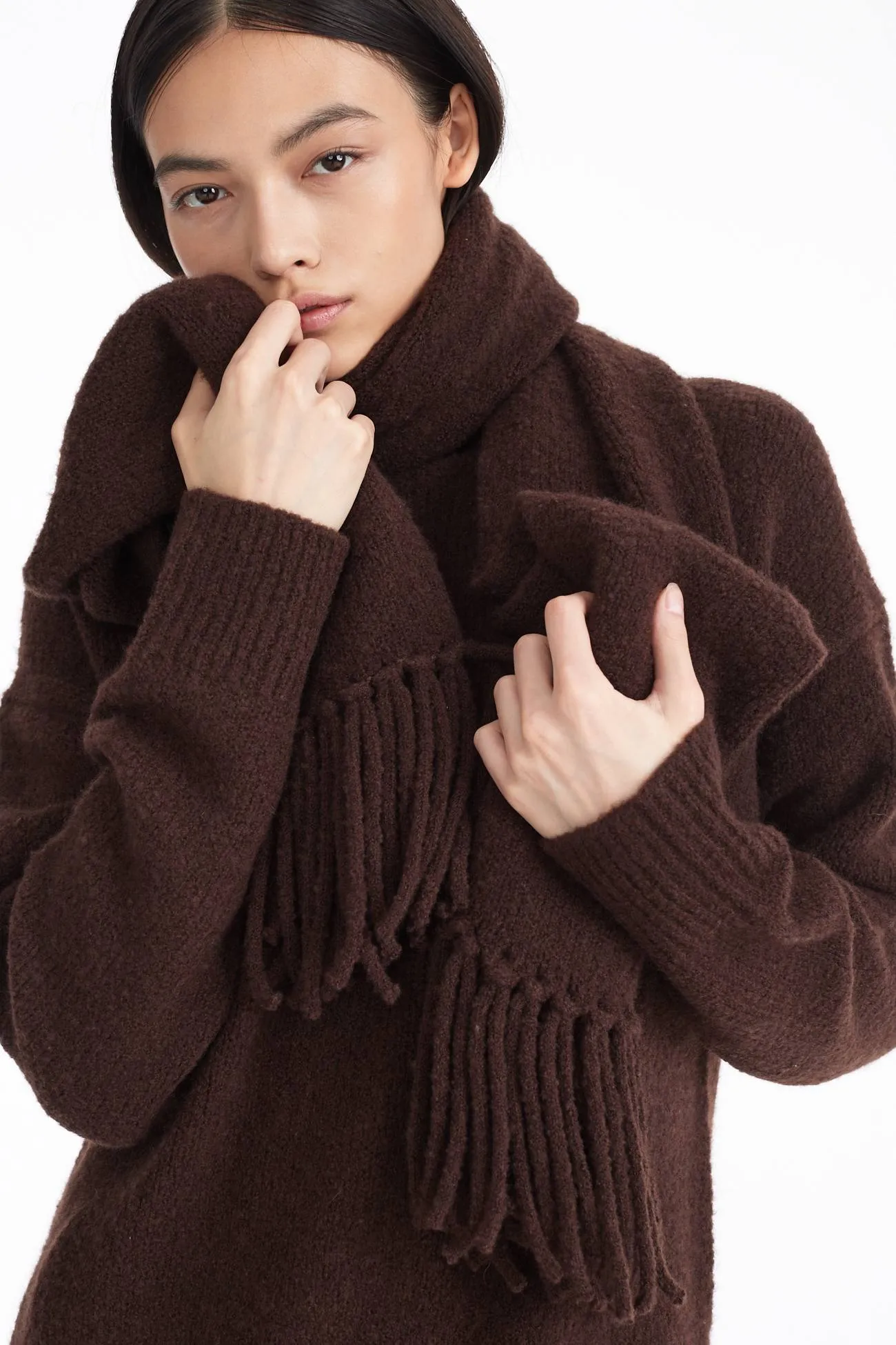 TAMMY BOUCLÉ SCARF