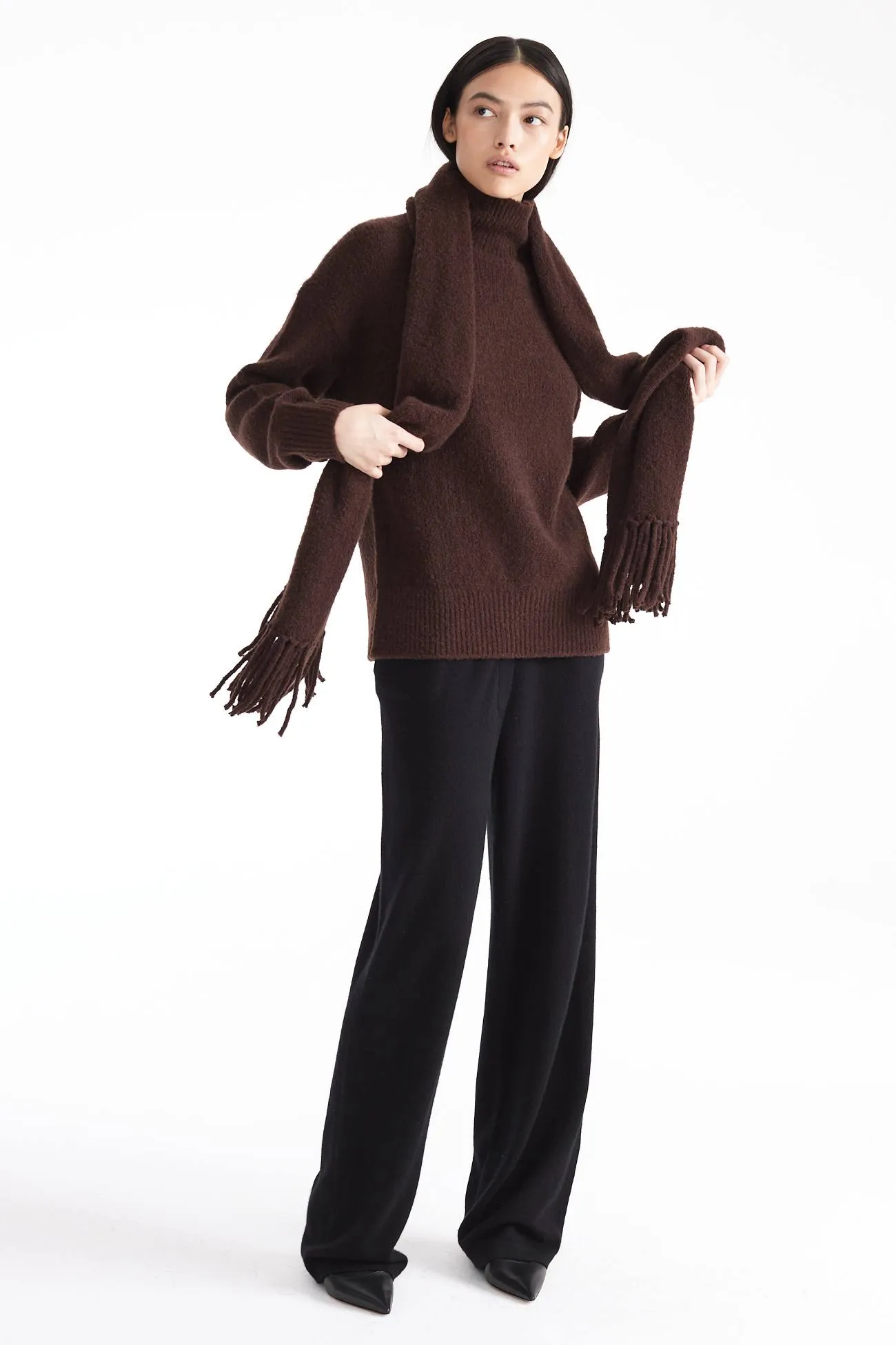 TAMMY BOUCLÉ SCARF