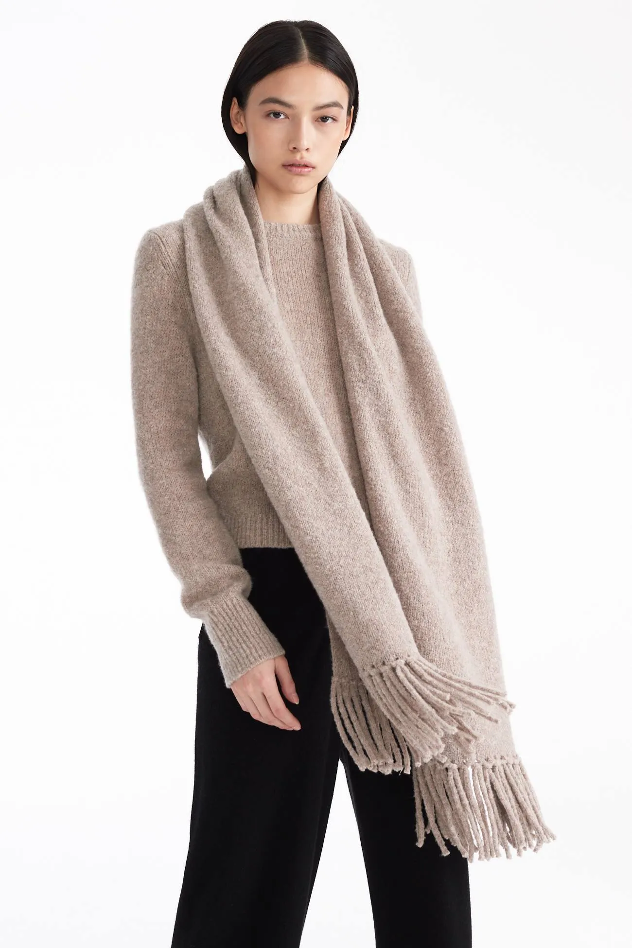 TAMMY BOUCLÉ SCARF