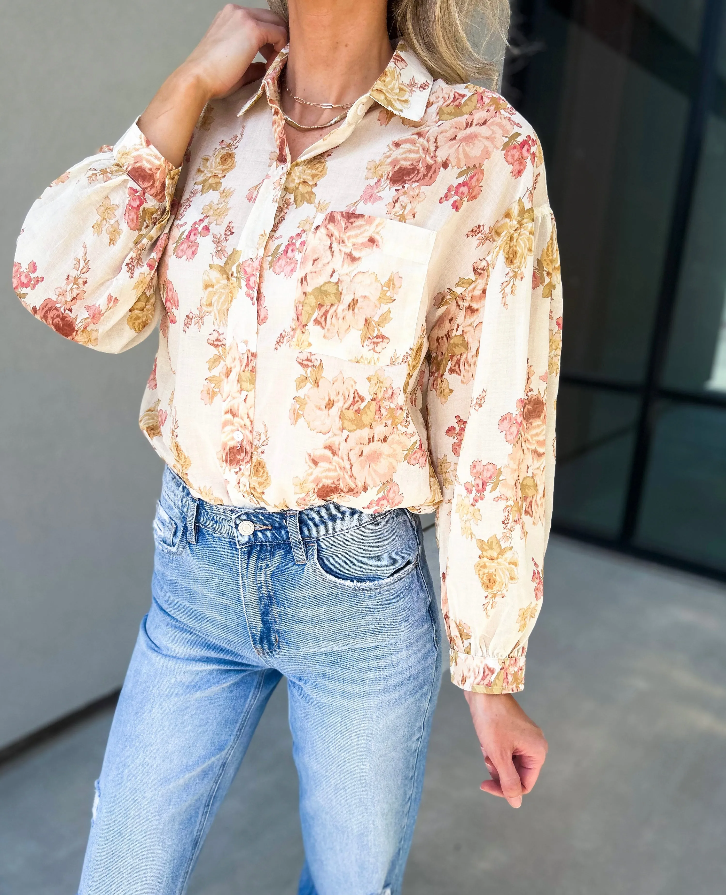 Tena Floral Button Up Top (Natural Coral)