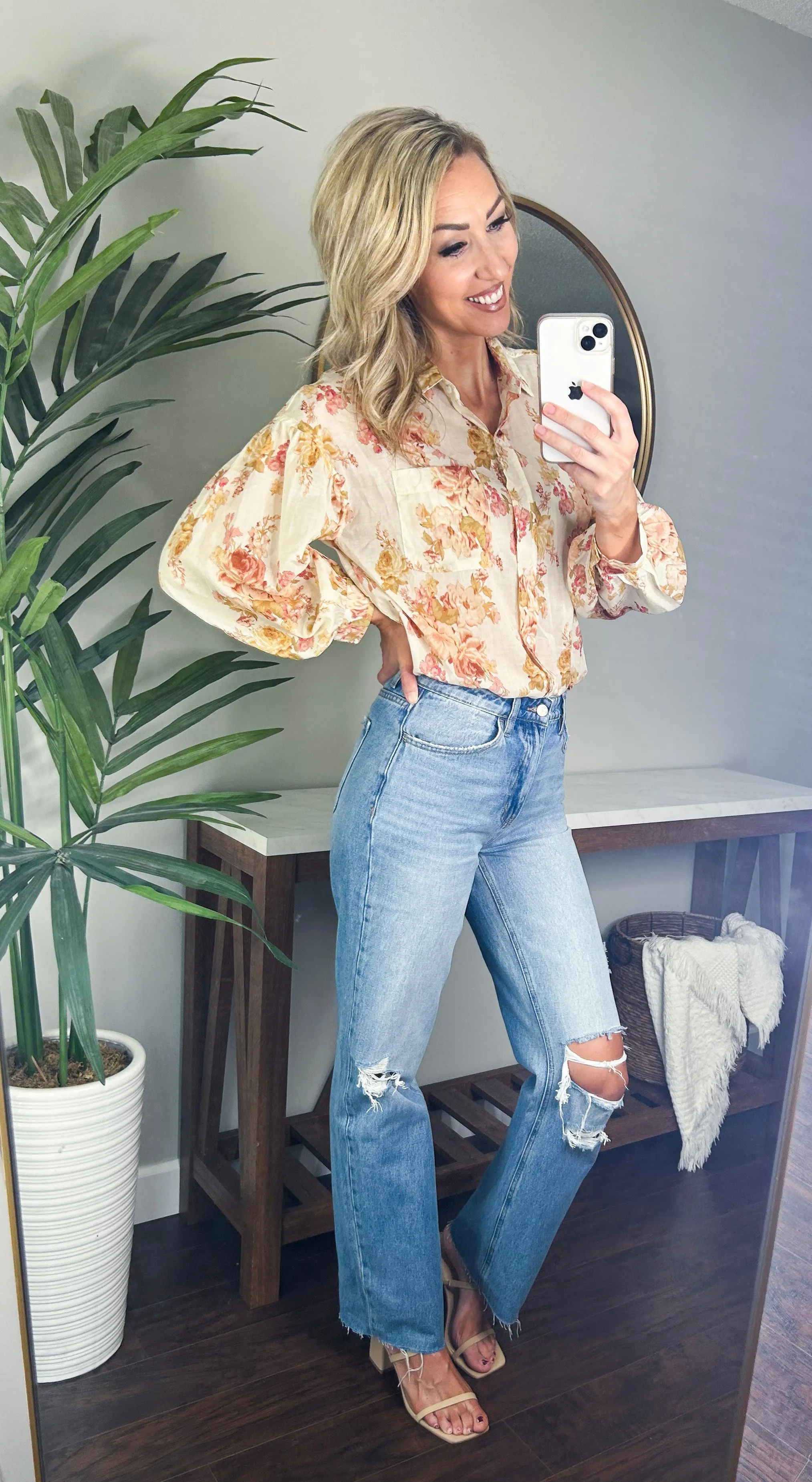 Tena Floral Button Up Top (Natural Coral)