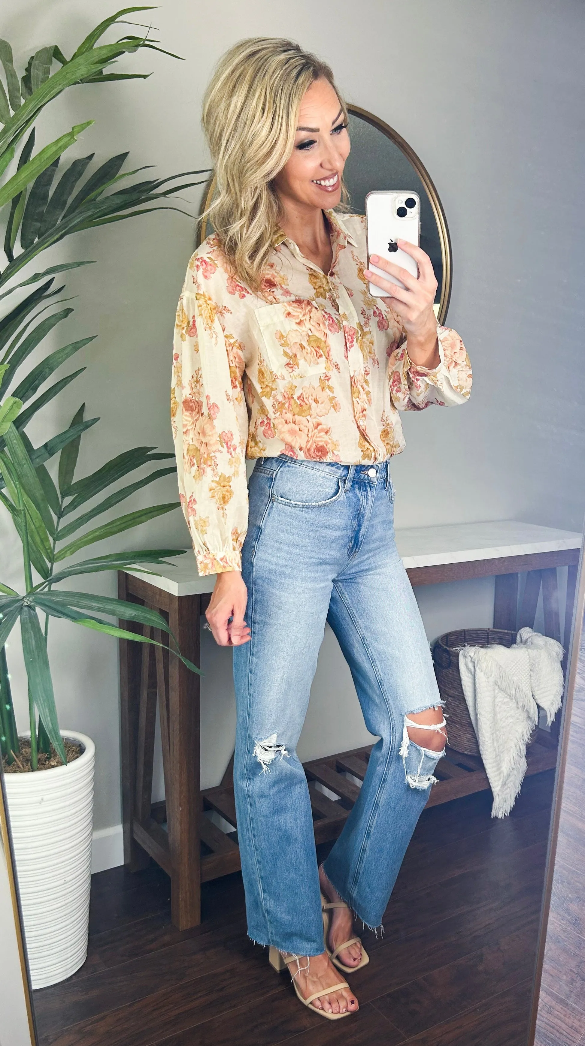 Tena Floral Button Up Top (Natural Coral)