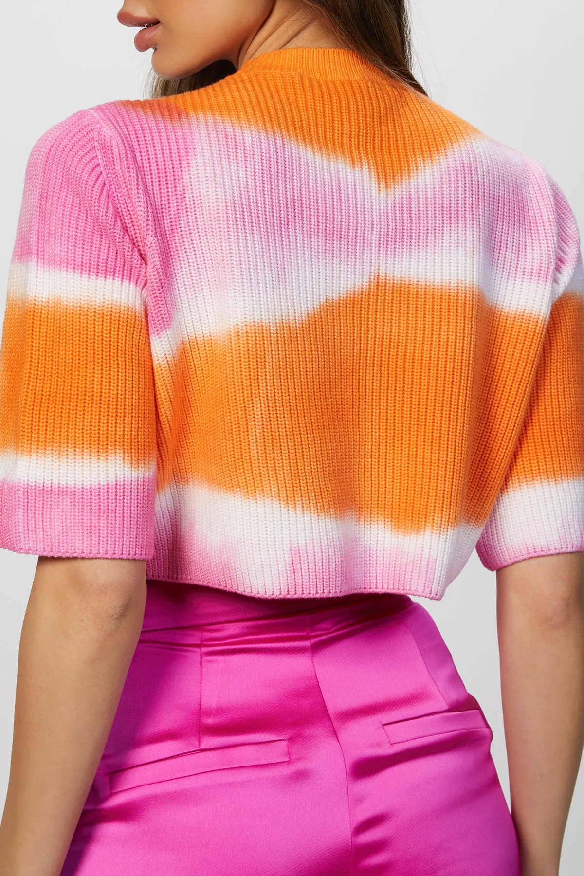 TIE-DYE KNITTED CROPPED TOP