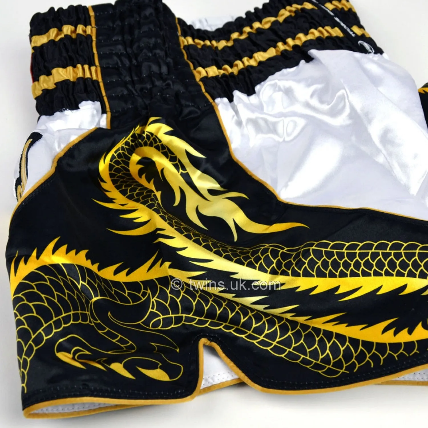 TWINS DRAGON SHORTS