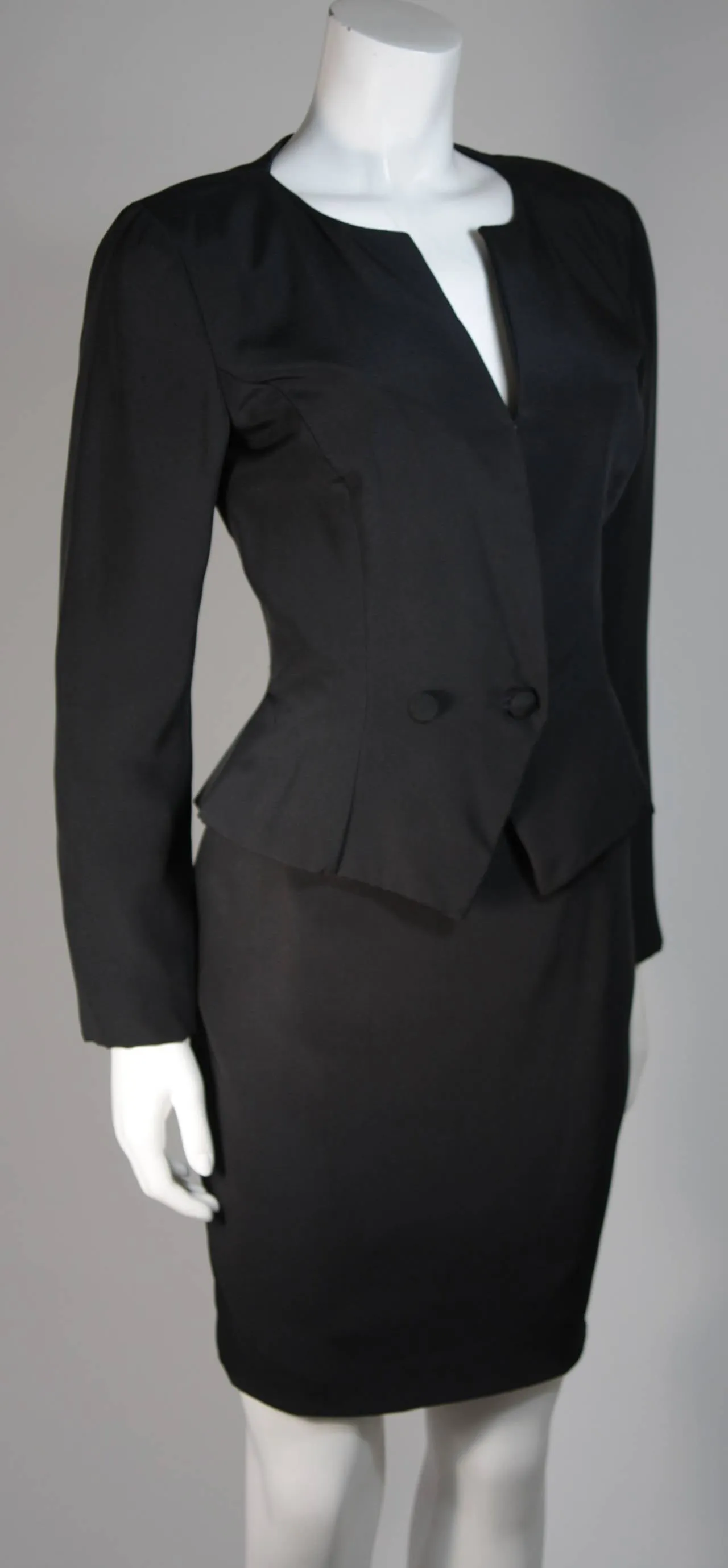 VICKY TIEL 3 pc Black Silk Skirt Suit with Lace Back Panel Size Small