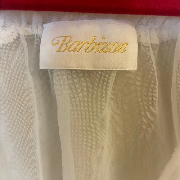 Vintage Barbizon Sheer White Lace Embroidered Peignoir/Robe Medium