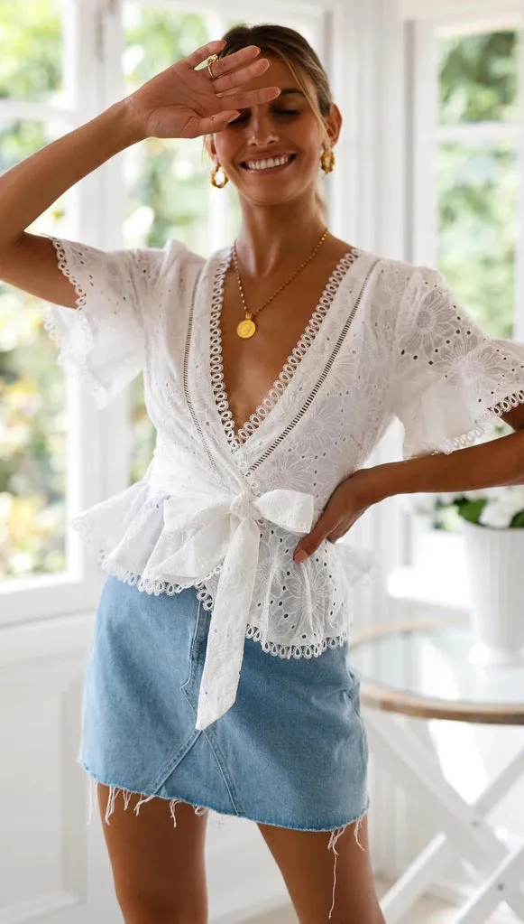 Vintage V-neck Hollow-out Lace Blouses Crop Tops