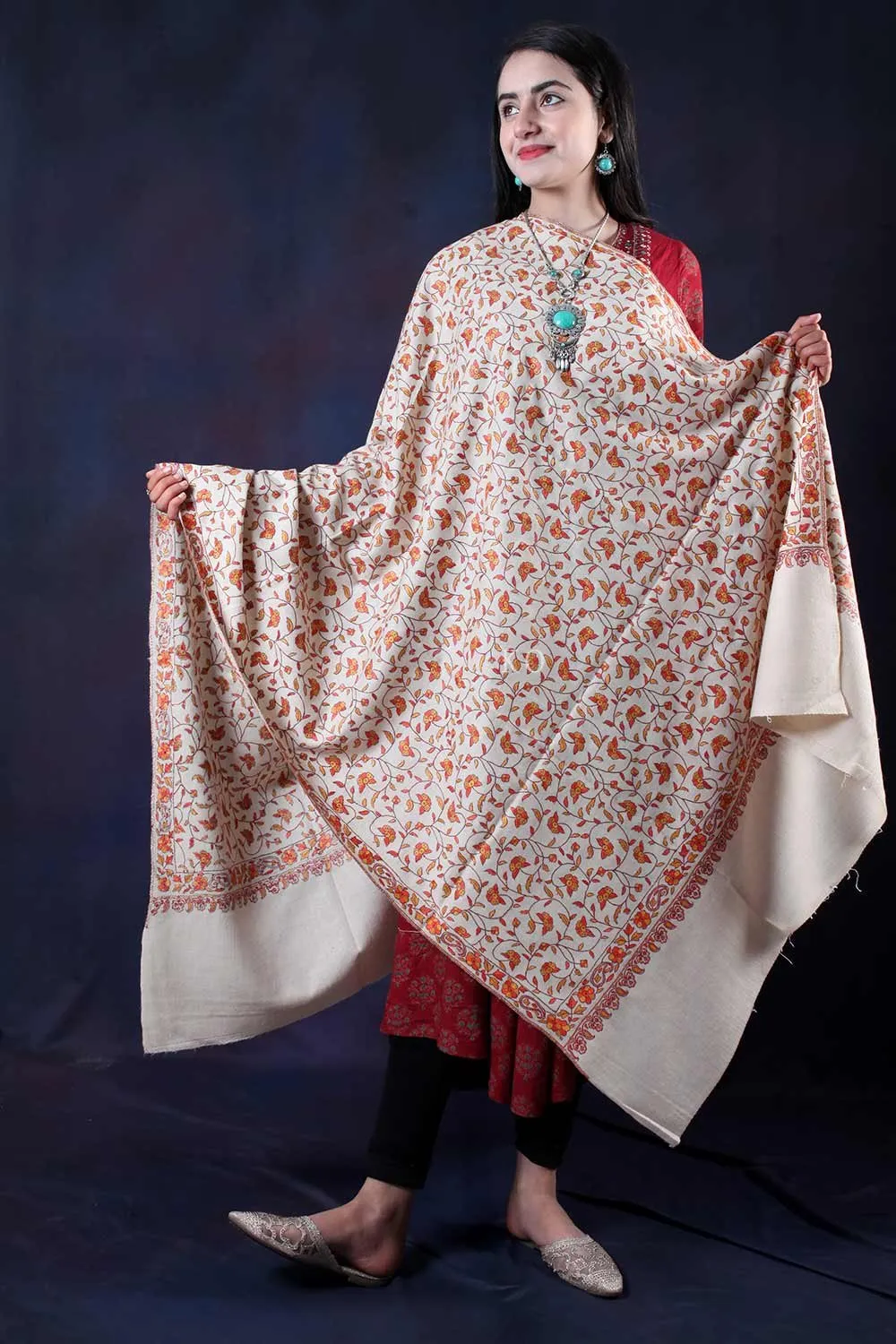 White Base  Sozni Embroidered Handwoven Jamawar Pashmina Shawl