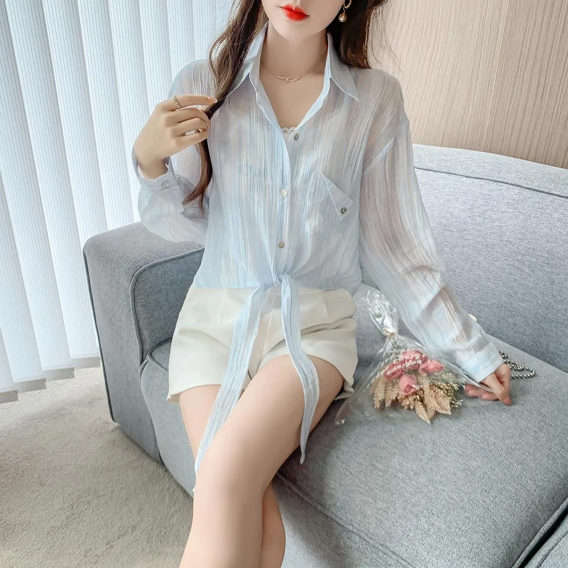 Women's Long Sleeve Seersucker Shirt with Breathable Fabric and Boyfriend Fit