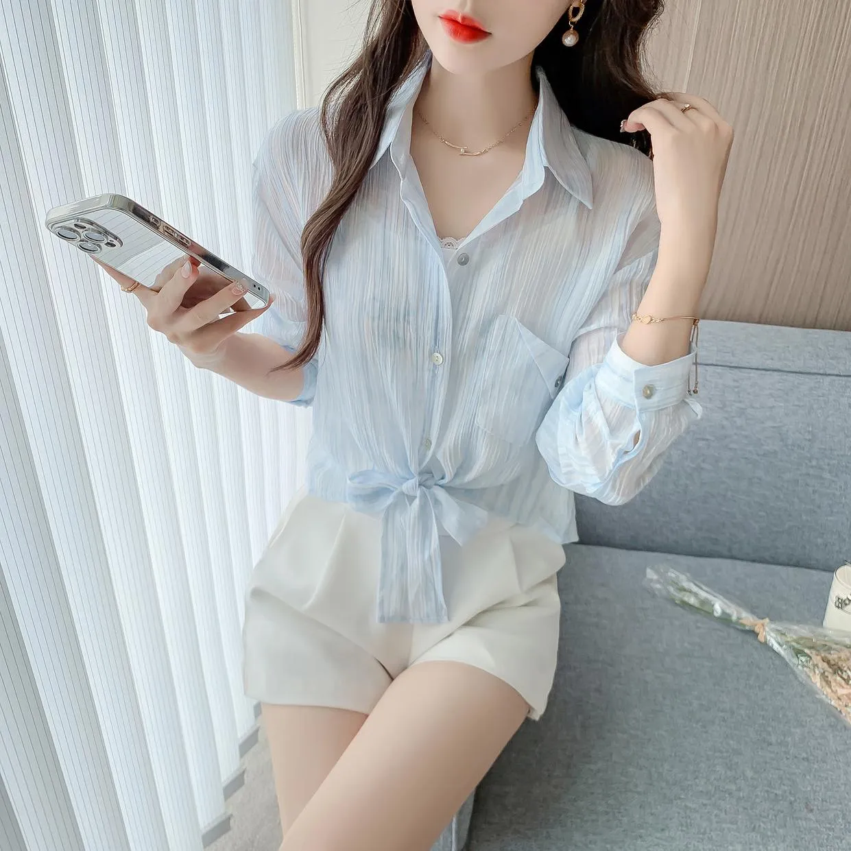 Women's Long Sleeve Seersucker Shirt with Breathable Fabric and Boyfriend Fit