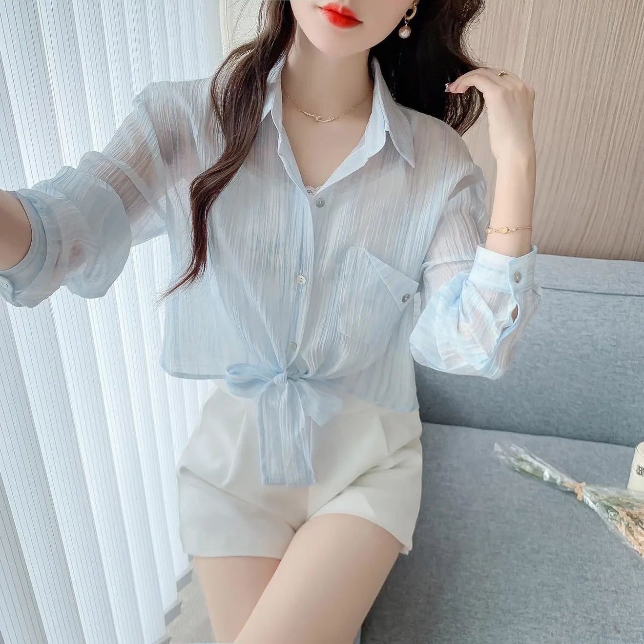 Women's Long Sleeve Seersucker Shirt with Breathable Fabric and Boyfriend Fit