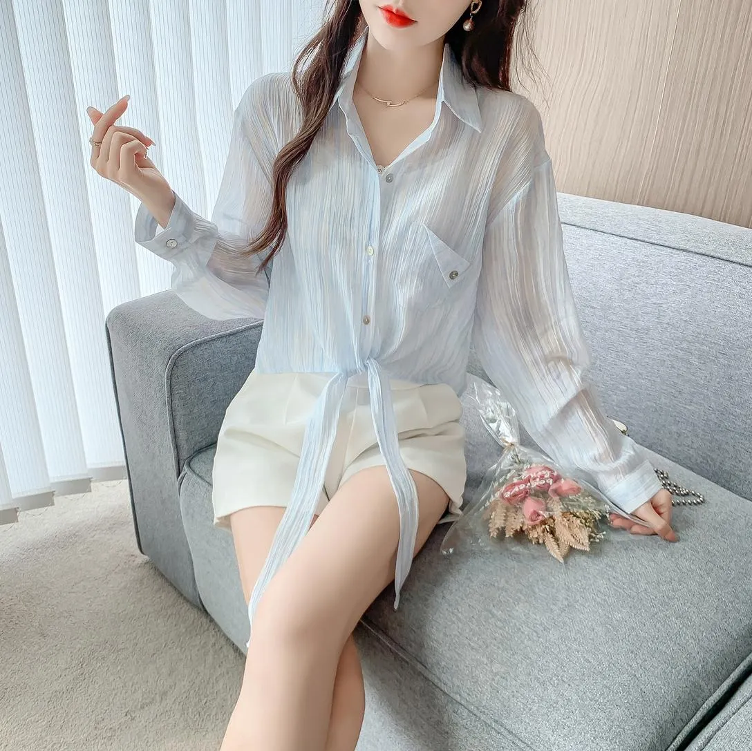 Women's Long Sleeve Seersucker Shirt with Breathable Fabric and Boyfriend Fit