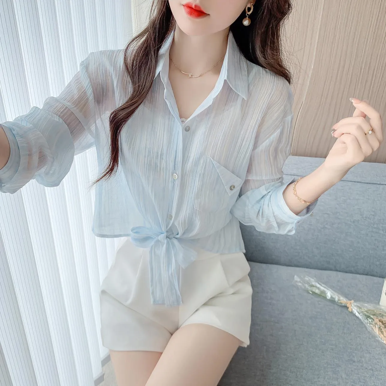 Women's Long Sleeve Seersucker Shirt with Breathable Fabric and Boyfriend Fit