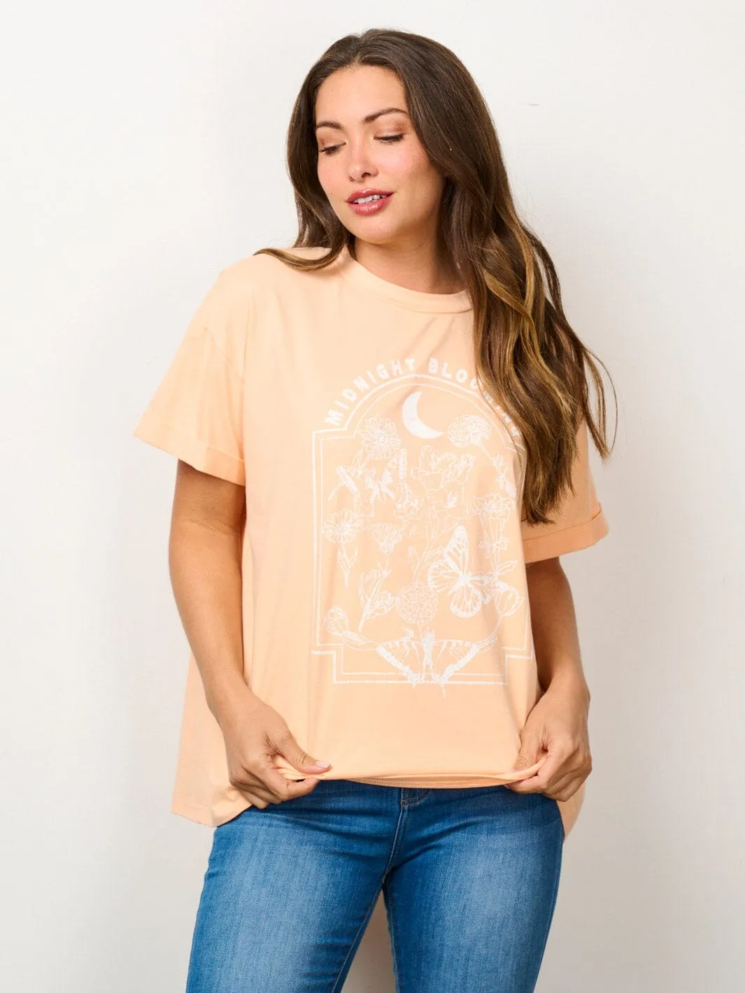 WOMEN'S SHORT SLEEVE GRAPHIC TOP